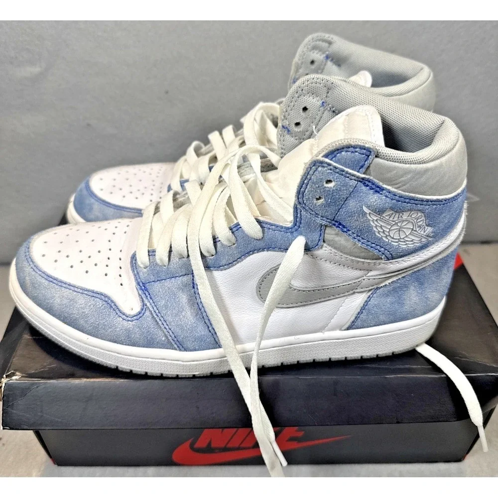 JORDAN 1 RETRO HIGH OG HYPER ROYAL 555088-402 BLUE Size 9.5 Mens
